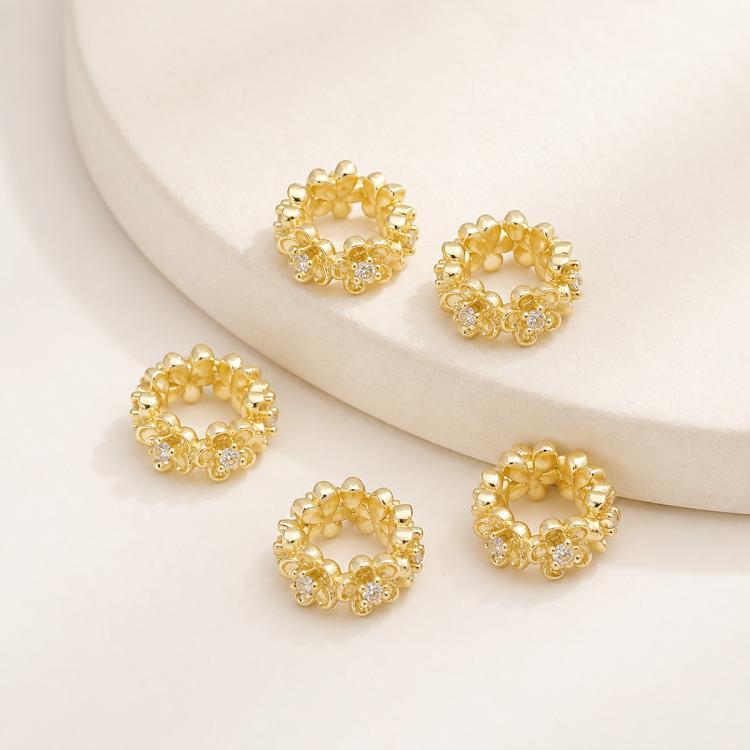 Confezione da 5 perline distanziatrici con foro e zirconi incastonati, placcate in oro, per la creazione di gioielli fai da te., Rose Bead 4.5x10mm Hole 6mm, Zircon Bead Ring 3.7x11.7x9mm, Oval Diamond 4.7x8mm Hole 2.2mm, Ripple Pattern Round Bead 8mm
