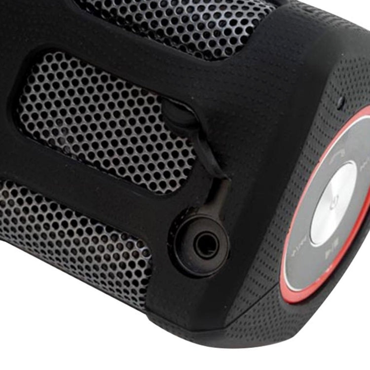 con microfono integrato e gancio per appenderlo, supporta chiamate in vivavoce e ingresso AUX, distanza Bluetooth: 10 m.
