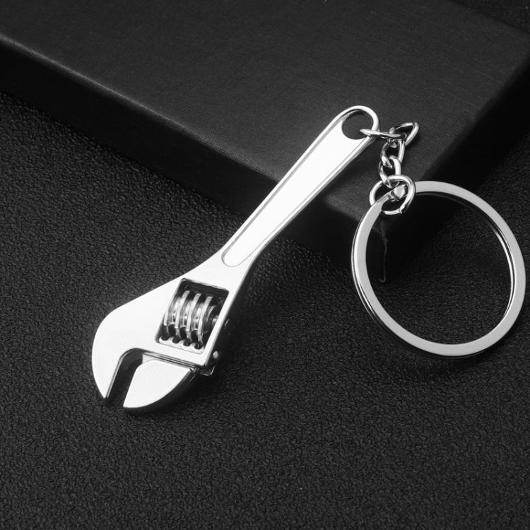 Ciondolo portachiavi per auto con portachiavi in metallo da 10 pezzi, H-540 Activity Wrench, H-389 Hex Wrench, H-391 Glossy Ax, H-388 Thread Ax, H-395 Double Head Wrench, H-405 Double Row Saw, H-402 Hand Saw, H-541 Crooked Nose Pliers, H-399 Pliers