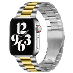 Per Apple Watch Serie 8 e 7 41 mm / SE 2 e 6 e SE e 5 e 4 40 mm / 3 e 2 e 1 38 mm con fibbia pieghevole e cinturino in acciaio inossidabile con 3 perline
