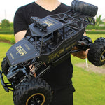 Auto telecomandata fuoristrada 4WD doppio motore 2,4 GHz