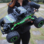Veicolo telecomandato fuoristrada 4WD doppio motore 2,4 GHz