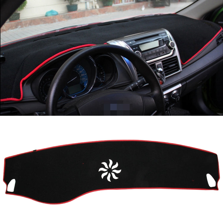 Tappetino scuro per cruscotto auto, pannello strumenti, protezione solare, tappetini per auto per Cadillac (si prega di notare il modello e l'anno), For Cadillac