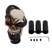 Pomello del cambio per auto universale con teschio Pomello del cambio per auto modificato Pomello della leva del cambio della trasmissione automatica Manopole del cambio in resina, Skull Head Shape 10, Skull Head Shape 9, Skull Head Shape 8            ...