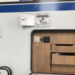 Blocco portello ingresso acqua bianco per camper e rimorchi