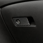 Adesivo decorativo per scatola portaoggetti per sedile passeggero anteriore in fibra di carbonio per auto per Infiniti Q50 / Q60, guida a sinistra, Front Passenger Seat Storage Box