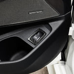 Adesivo decorativo per interruttore bagagliaio in fibra di carbonio per BMW Serie 3 G20/G28/325Li/330d/335 2019-2020, guida a destra e a sinistra universale, Trunk Switch