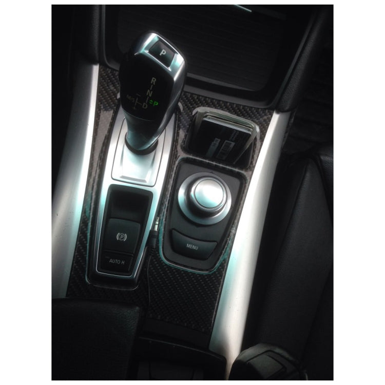Adesivo decorativo per pannello ingranaggi in tinta unita in fibra di carbonio per BMW X5 2008-2013 / X6 2009-2014, configurazione di basso livello con guida a sinistra, Gear Panel