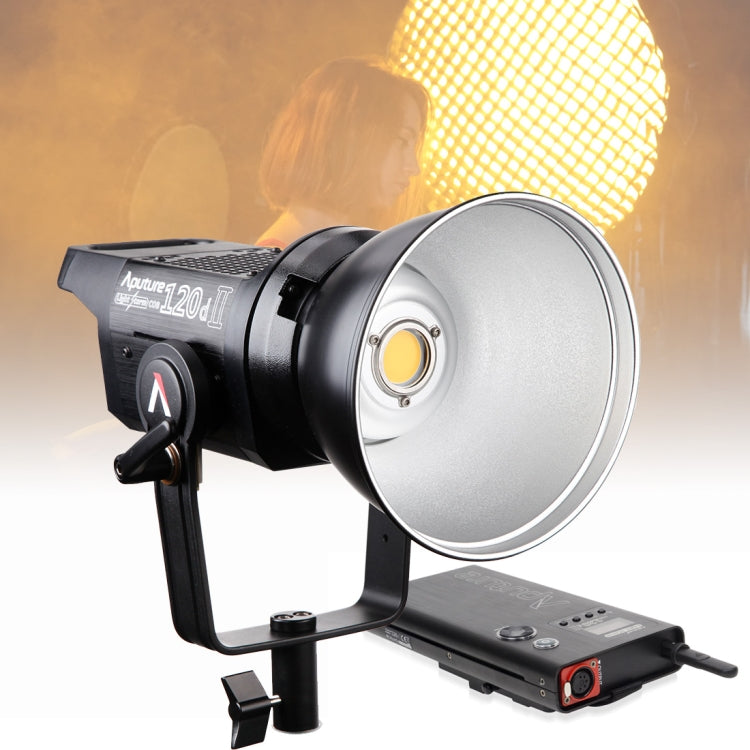 Aputure LS C120D II Ripristino colore elevato CRI 96 Tempesta di luce Luce bianca naturale 5500K COB LED Luce video da studio con telecomando wireless da 2,4 GHz e scatola di controllo