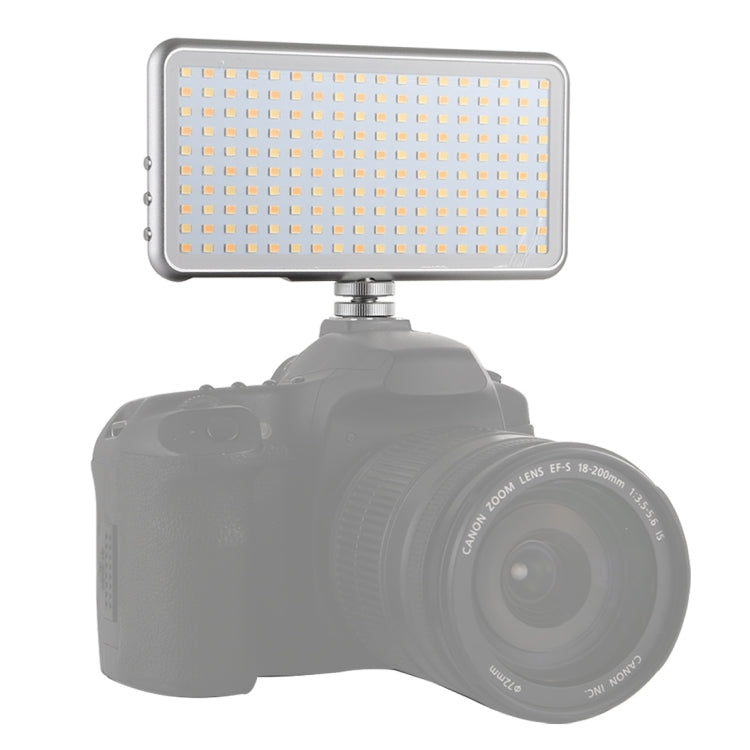 LED011S Luce tascabile da 180 LED per vlogging professionale, fotografia, video e studio fotografico con display OLED e supporto adattatore per slitta fredda per fotocamere DSLR Canon/Nikon, 180 LED