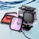 Per GoPro HERO8 Black Custodia protettiva impermeabile da 45 m con fibbia, supporto di base, viti, filtri (viola, rosso, rosa), impugnatura galleggiante, cinturino e inserti antiappannamento, Black HERO8 Case+Filters