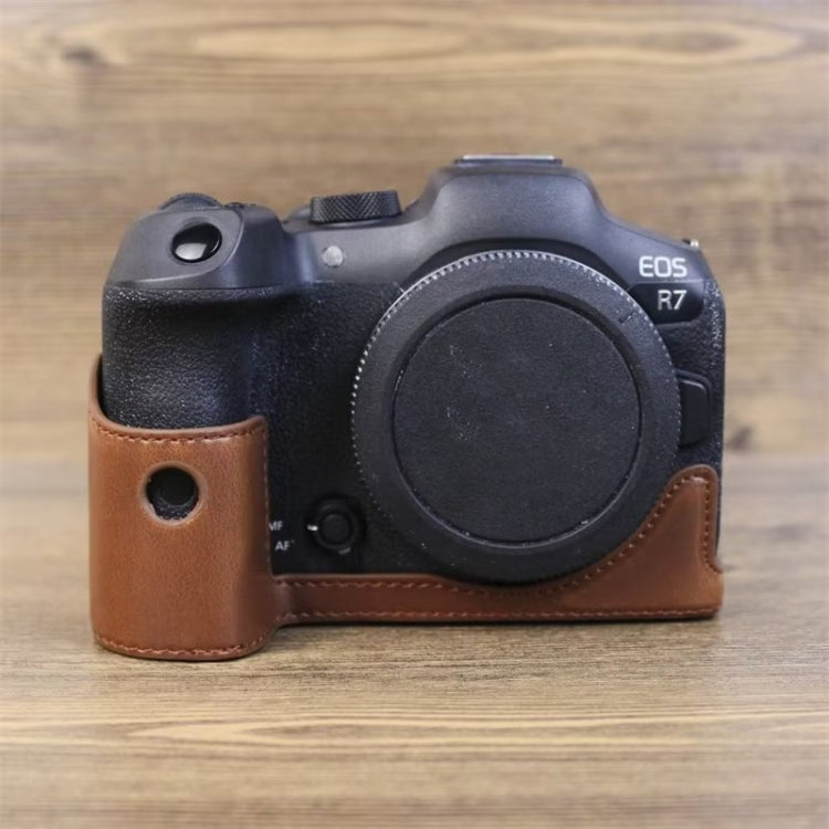 Per Canon EOS R7 Base mezza custodia per fotocamera in pelle PU con filettatura da 1/4 di pollice, For Canon EOS R7