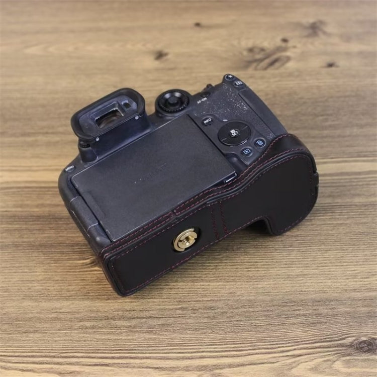 Per Canon EOS R7 Base mezza custodia per fotocamera in pelle PU con filettatura da 1/4 di pollice, For Canon EOS R7