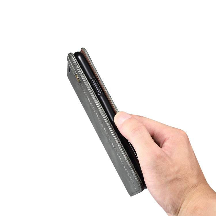 Custodia in pelle con slot carte per iPhone 11 e 12