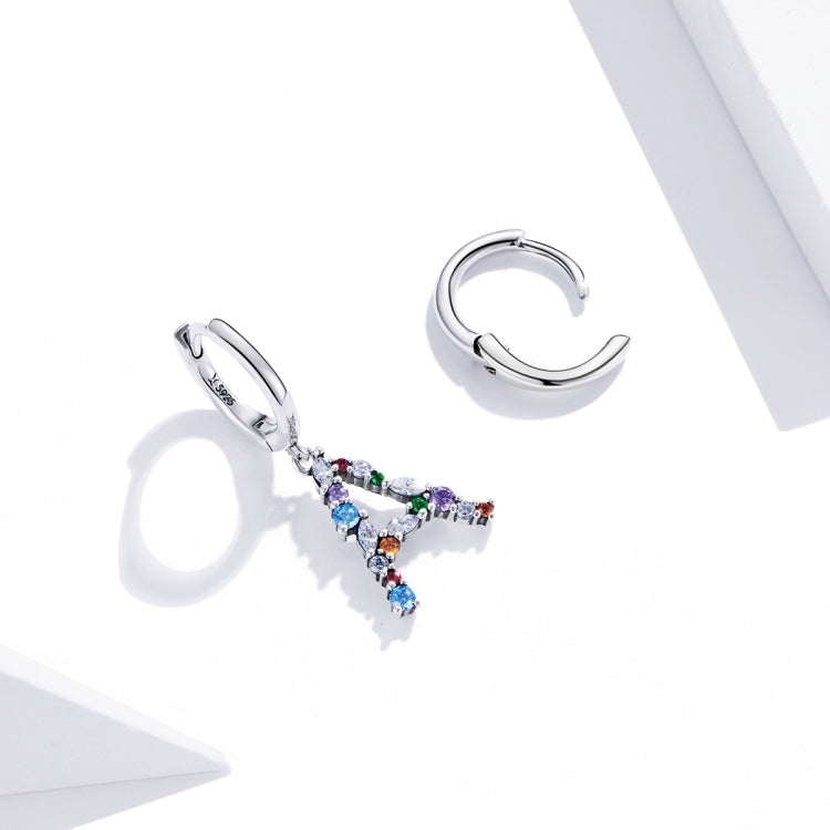 Orecchini da donna asimmetrici con lettere in zirconi colorati in argento sterling S925, Letters A