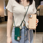 Custodia TPU antiurto con cordino per iPhone 12
