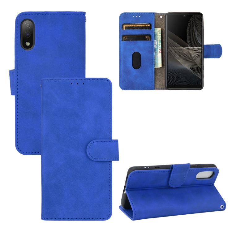 Tinta unita Skin Feel Fibbia magnetica Flip orizzontale Custodia in pelle PU con struttura in vitello con supporto e slot per schede e portafoglio, For Sony Xperia Ace II