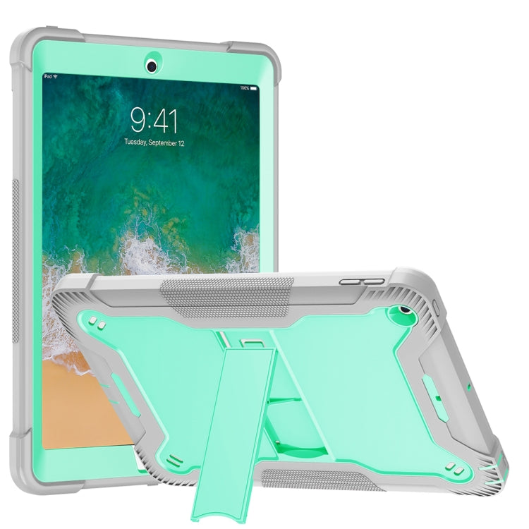 Custodia protettiva in silicone e PC per iPad 9.7 e 10.2