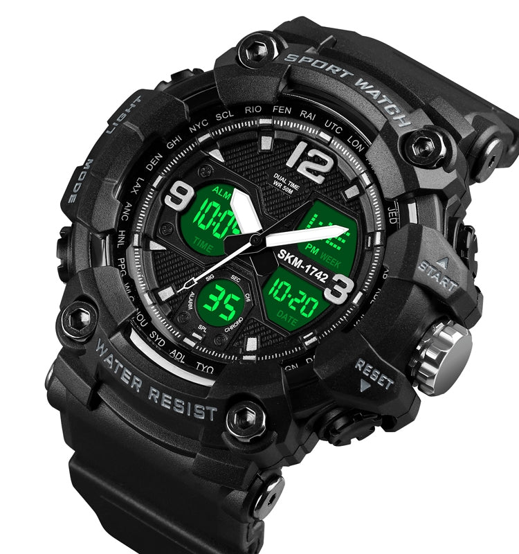 SKMEI 1742 Orologio elettronico da uomo sportivo antiurto con display digitale a LED a quattro schermi