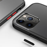 Custodia TPU antiurto con pulsante colorato per iPhone 12