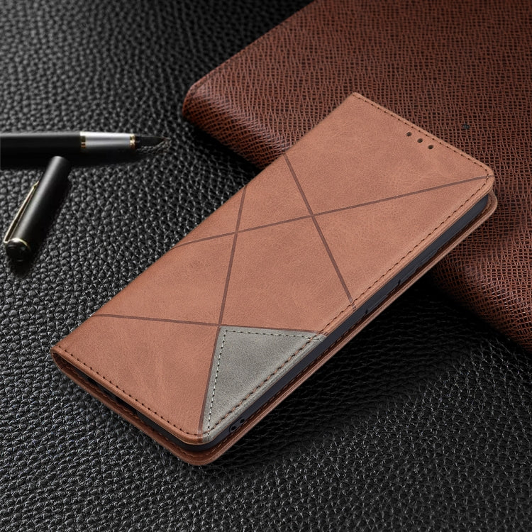 Custodia in pelle magnetica a rotazione orizzontale con struttura a rombo con supporto e slot per schede, For OPPO Realme C21 / C20, For OPPO Realme 8 5G / V13