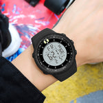 SANDA 6071 Display digitale a LED con schermo a tre divisioni Cronometro luminoso Orologio elettronico sportivo da uomo multifunzionale