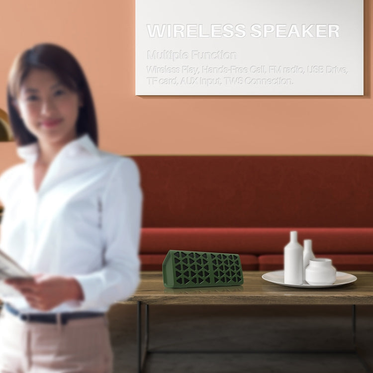 NewRixing NR-3021 Altoparlante Bluetooth con connessione TWS