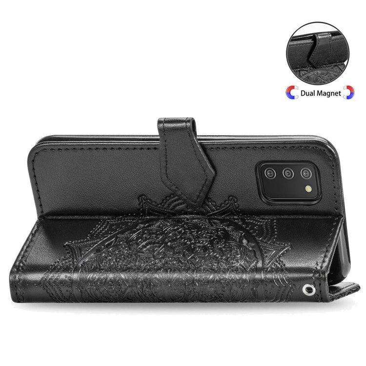 Custodia in pelle con apertura orizzontale in rilievo con fiore di mandala con supporto, tre slot per carte, portafoglio e cordino, For Samsung Galaxy A03s 166mm