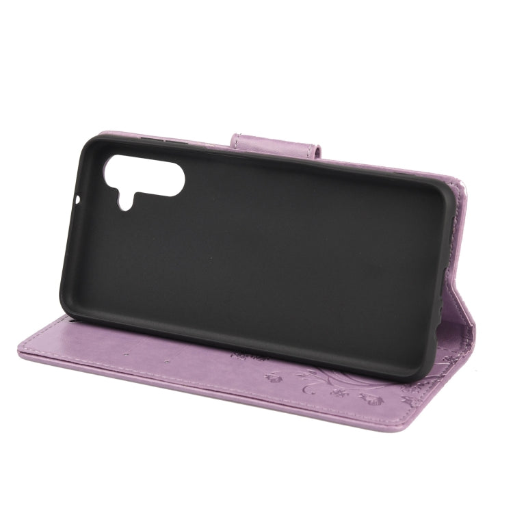 Custodia per telefono in pelle a vibrazione orizzontale con motivo floreale a farfalla con slot per schede e supporto, For Samsung Galaxy A13 5G