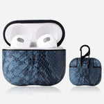 Custodia protettiva per auricolari in pelle di serpente con fibbia per appendere AirPods 3