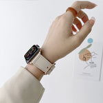 Cinturino in vera pelle con fibbia ovale per Apple Watch Series, 7 41mm / 6&SE&5&4 40mm / 3&2&1 38mm