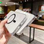 Custodia trasparente MagSafe con pellicola e lente in vetro per i