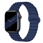 Cinturino magnetico in silicone con fibbia inversa per serie Apple Watch, 7 45mm / 6&SE&5&4 44mm / 3&2&1 42mm, 7 41mm / 6&SE&5&4 40mm / 3&2&1 38mm