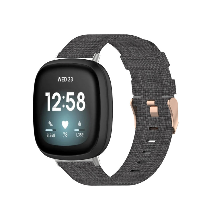 Cinturino nylon intrecciato per Fitbit Versa 4 e Sense 2