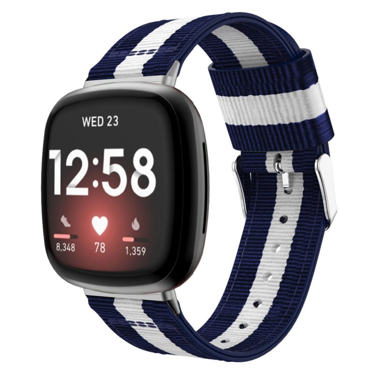 Cinturino universale in nylon a righe, For Fitbit Versa 4 / Sense 2