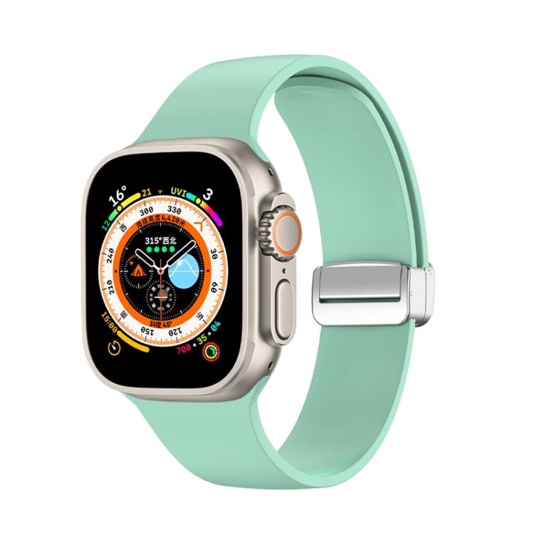 Cinturino per orologio in silicone con fibbia pieghevole, For Apple Watch Ultra 49mm, For Apple Watch Series 8&7 45mm / SE 2&6&SE&5&4 44mm / 3&2&1 42mm, For Apple Watch Series 8&7 41mm / SE 2&6&SE&5&4 40mm / 3&2&1 38mm