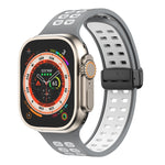 Cinturino in silicone con fori quadrati con chiusura magnetica, For Apple Watch Series 8&7 45mm