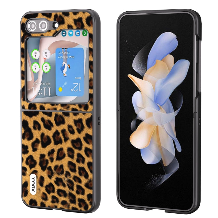 Custodia leopardata con bordo nero per Samsung Galaxy Z Fold5