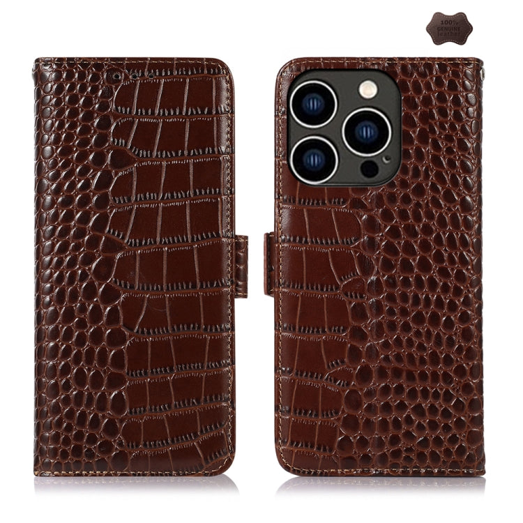 Custodia in pelle per iPhone 15 Pro e 15 Plus