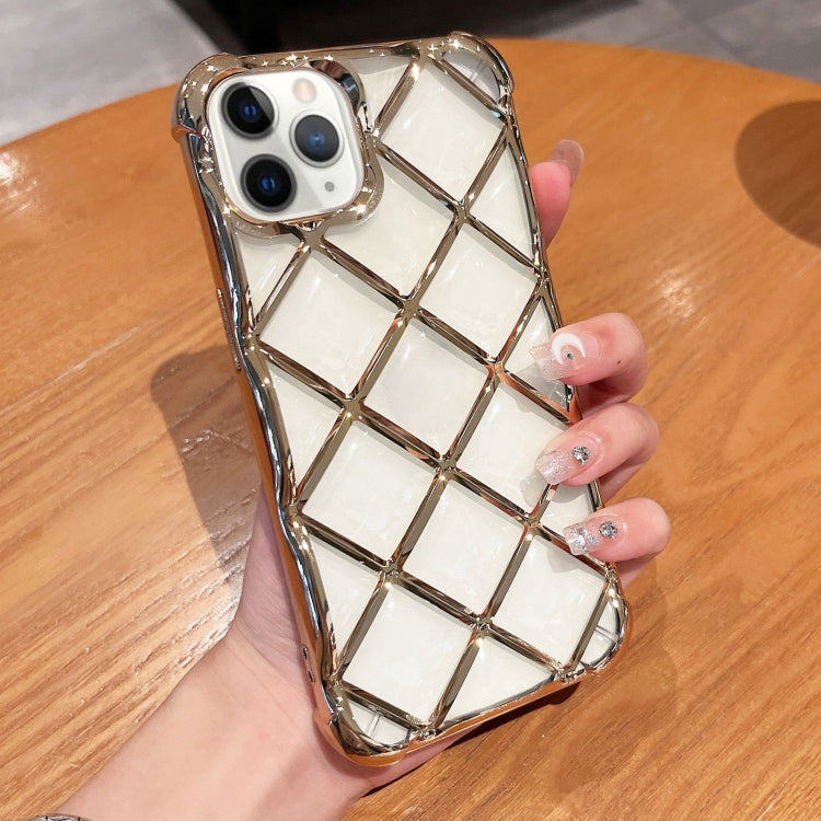 Custodia iPhone 13 Pro con incisione laser 3D Diamond Lattice