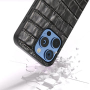 Custodia in vera pelle per iPhone 16 e 15