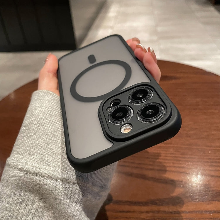 Custodia MagSafe in TPU per iPhone 13 e 12