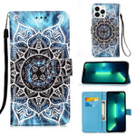 Custodia in pelle con motivo per iPhone 15 Pro