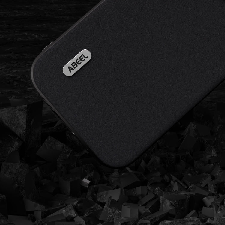 Custodia in vera pelle per iPhone 15 e 14