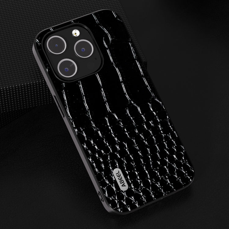 Custodia in pelle con motivo coccodrillo per iPhone 15 Plus