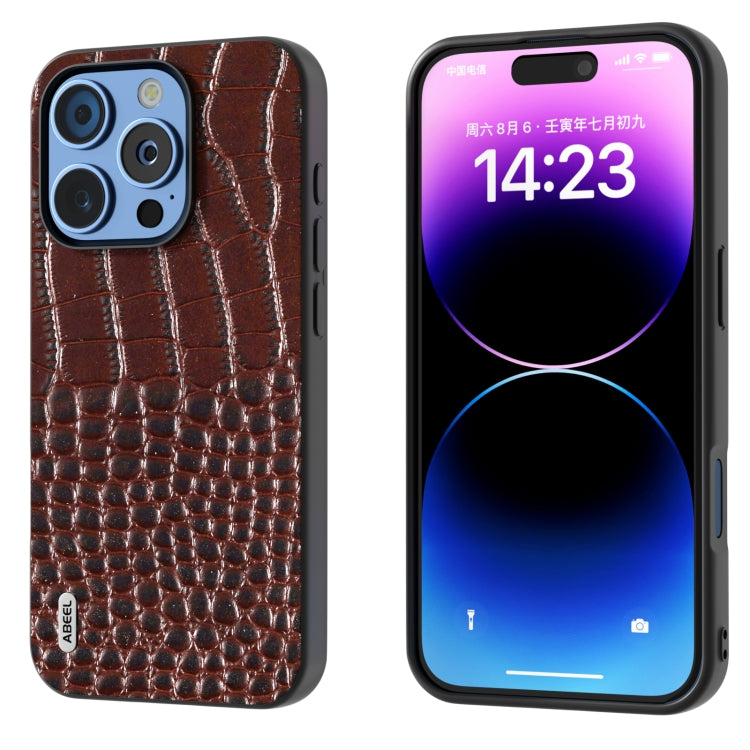 Custodia in vera pelle con motivo a coccodrillo per iPhone 16 e 1