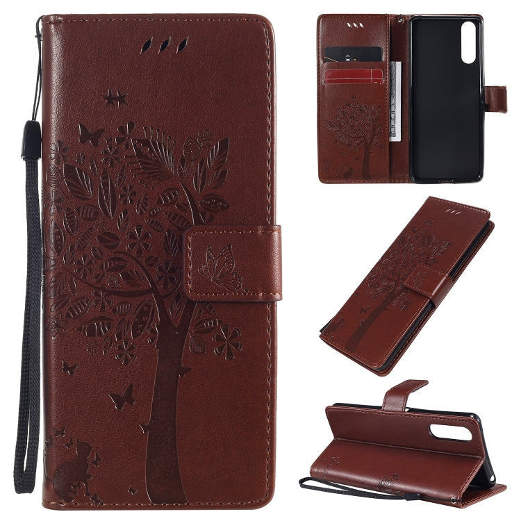 Custodia in pelle a ribalta orizzontale con motivo in rilievo albero e gatto con supporto e fessure per carte, portafoglio e cordino, For Sony Xperia L4, For Sony Xperia 10 II