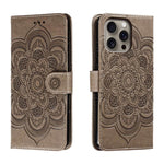 Custodia in pelle con motivo mandala per iPhone 16 Pro Max