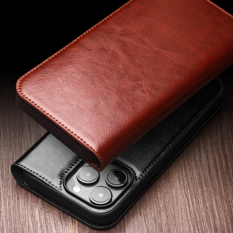 Custodia per telefono QIALINO classica in vera pelle, For iPhone 15