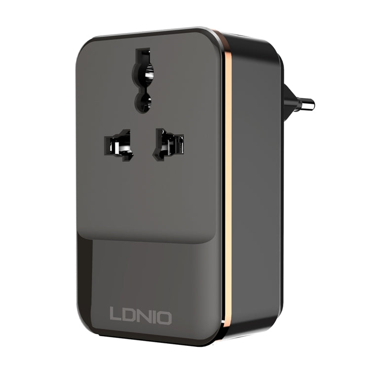 LDNIO SC1205 Presa di conversione universale con USB QC3.0